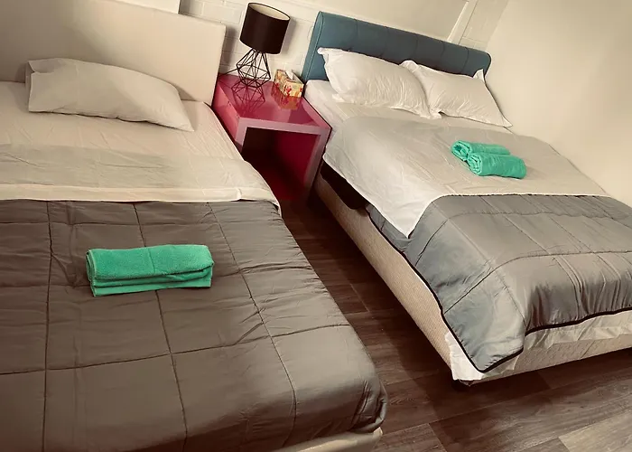 Yny Guest House