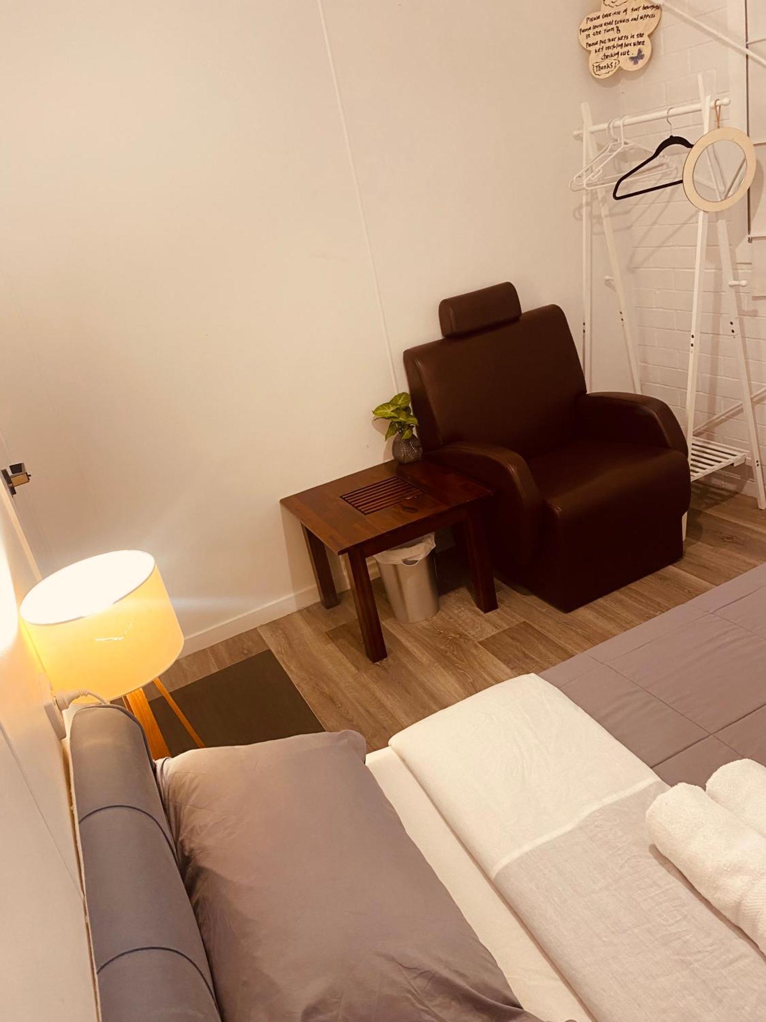 Yny Guest house *